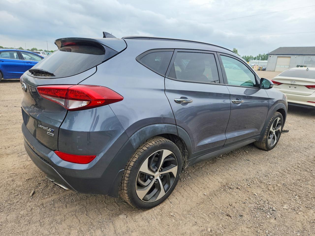 2016 HYUNDAI TUCSON