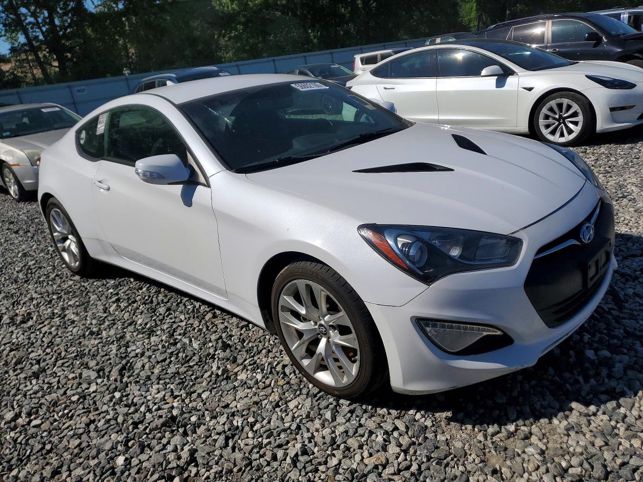 2016 HYUNDAI GENESIS