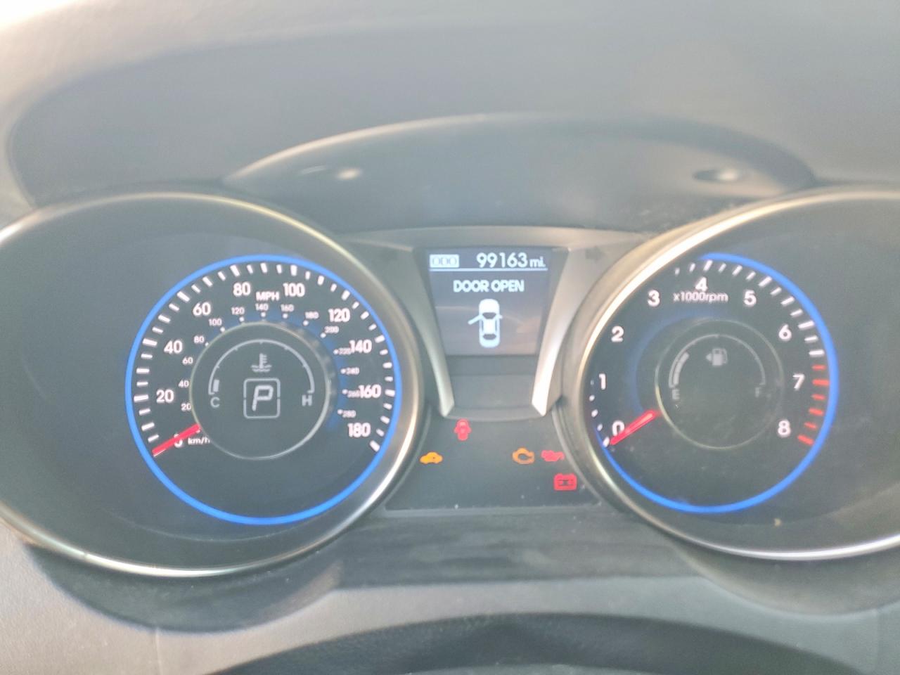 2016 HYUNDAI GENESIS