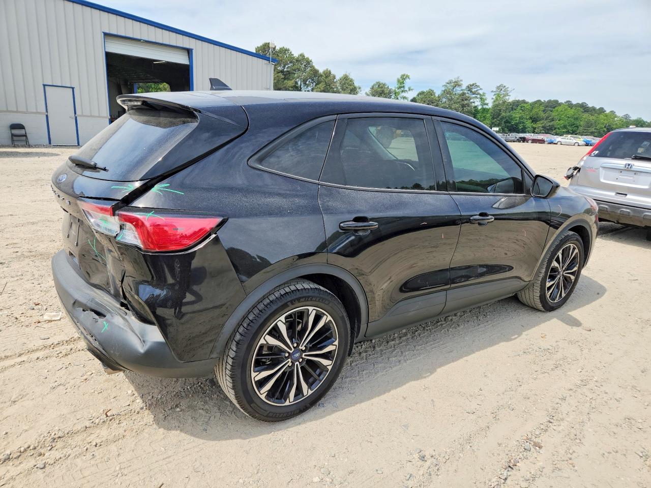 2022 FORD ESCAPE