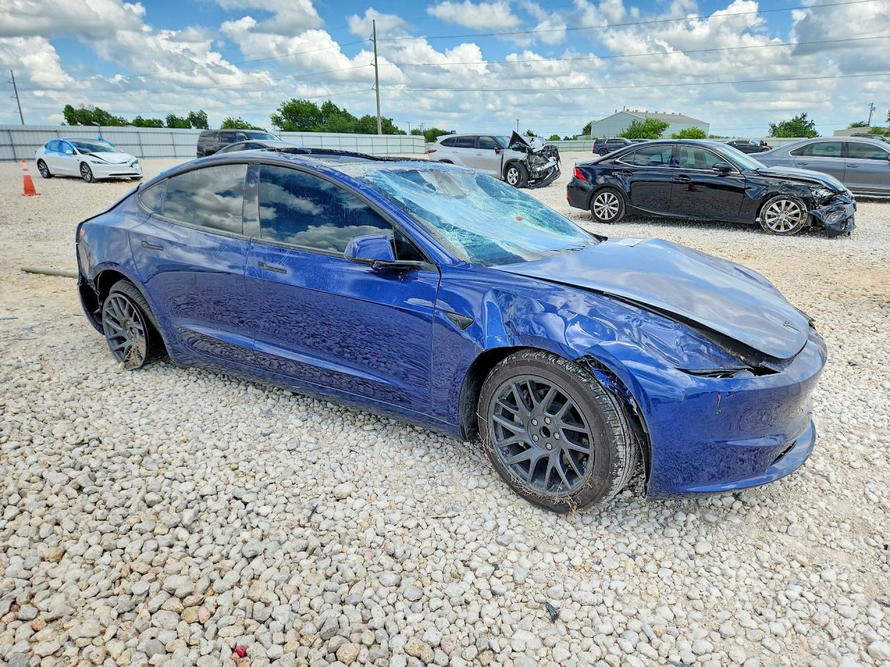 2026 TESLA MODEL 3