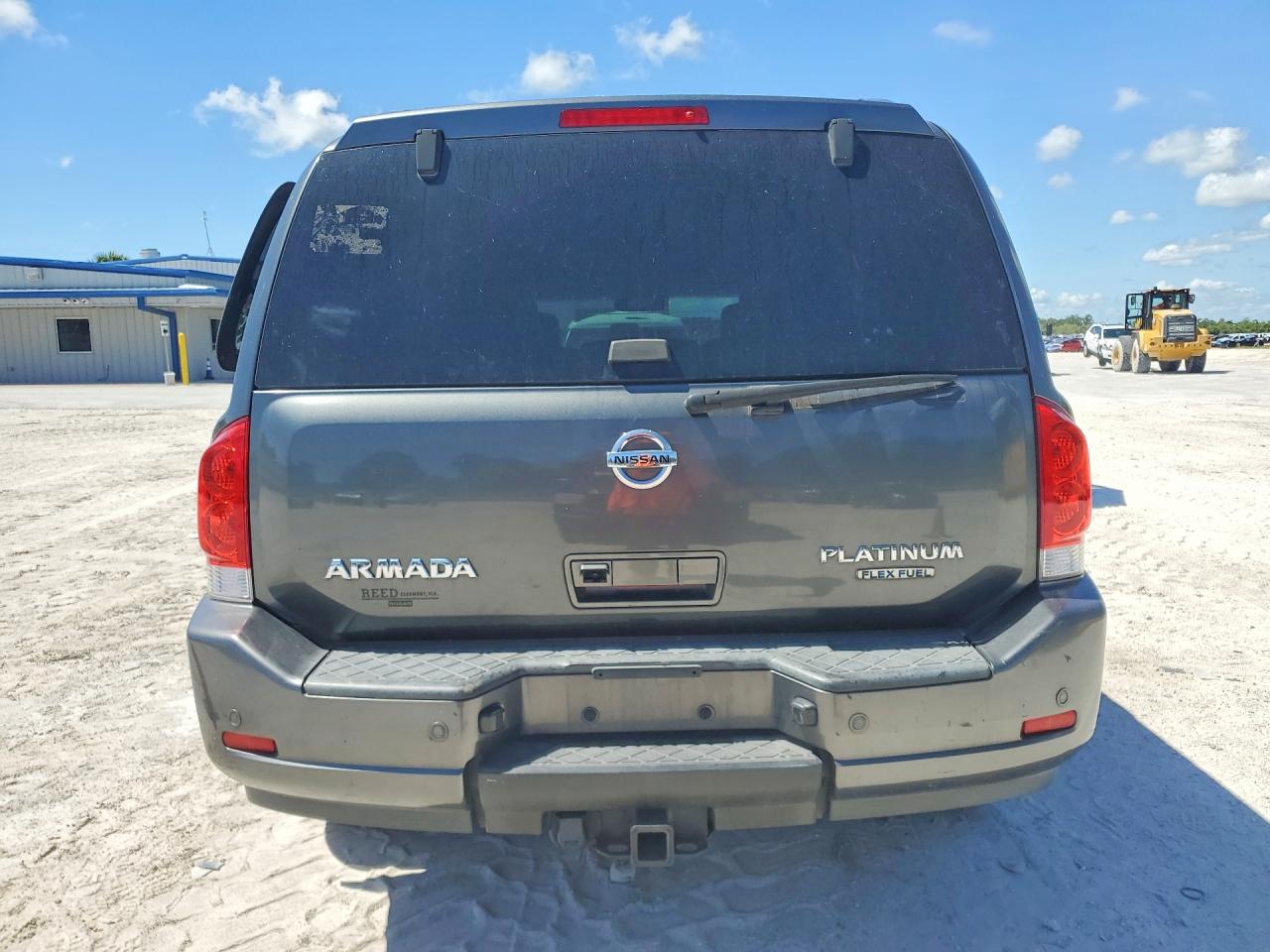 2011 NISSAN ARMADA
