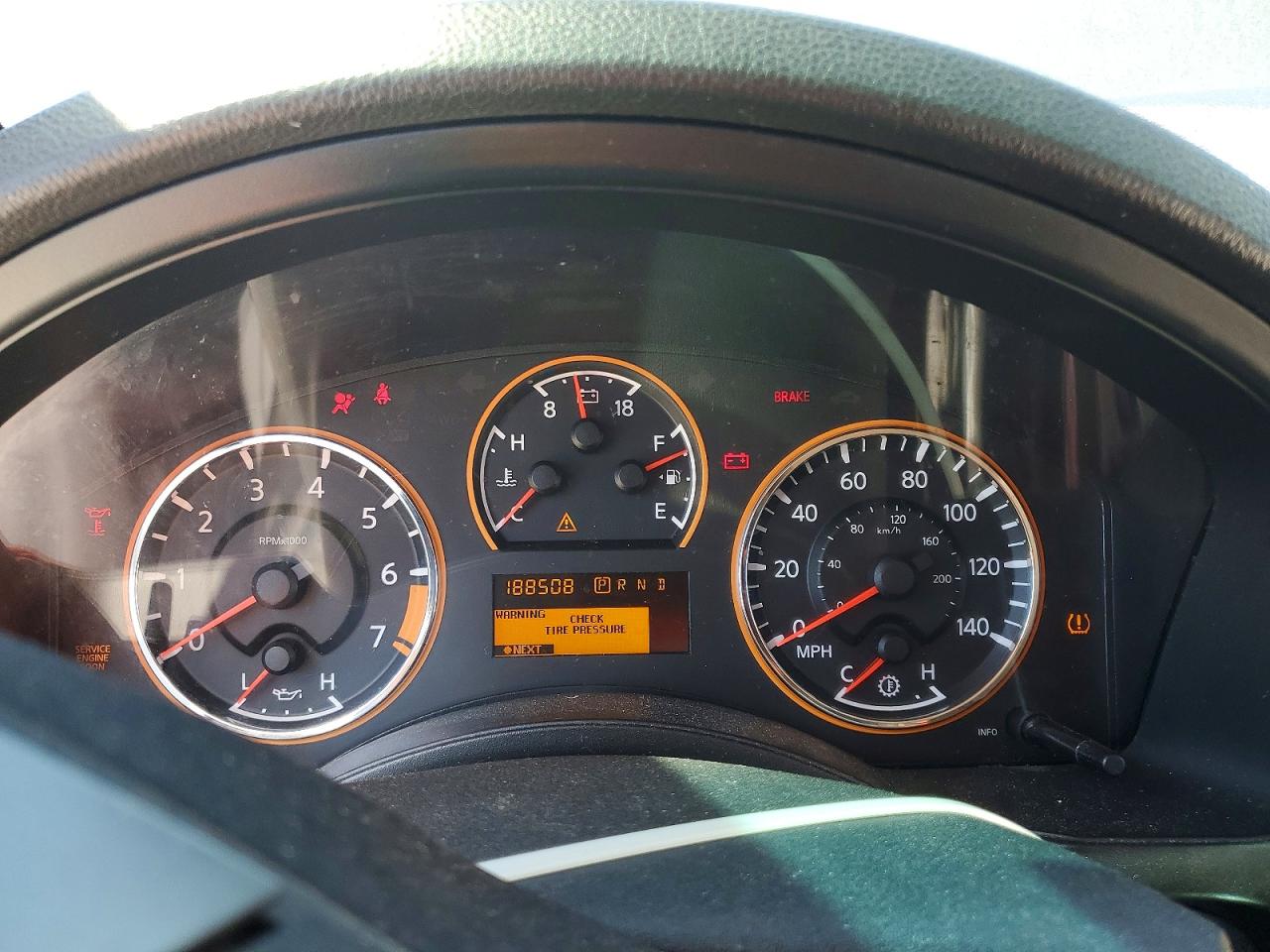 2011 NISSAN ARMADA
