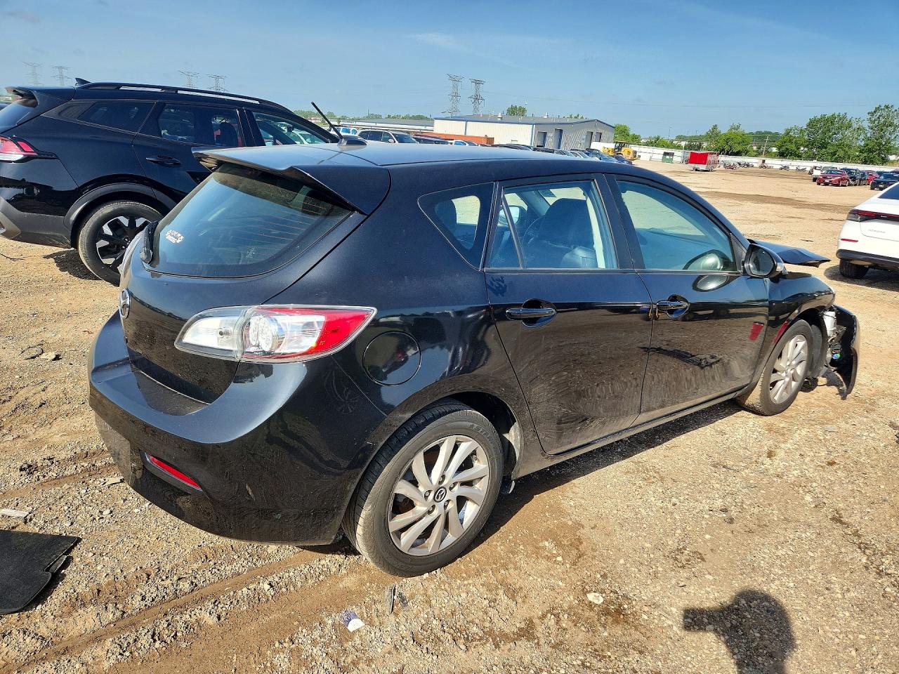 2013 MAZDA 3