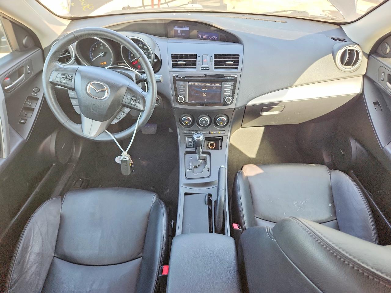 2013 MAZDA 3