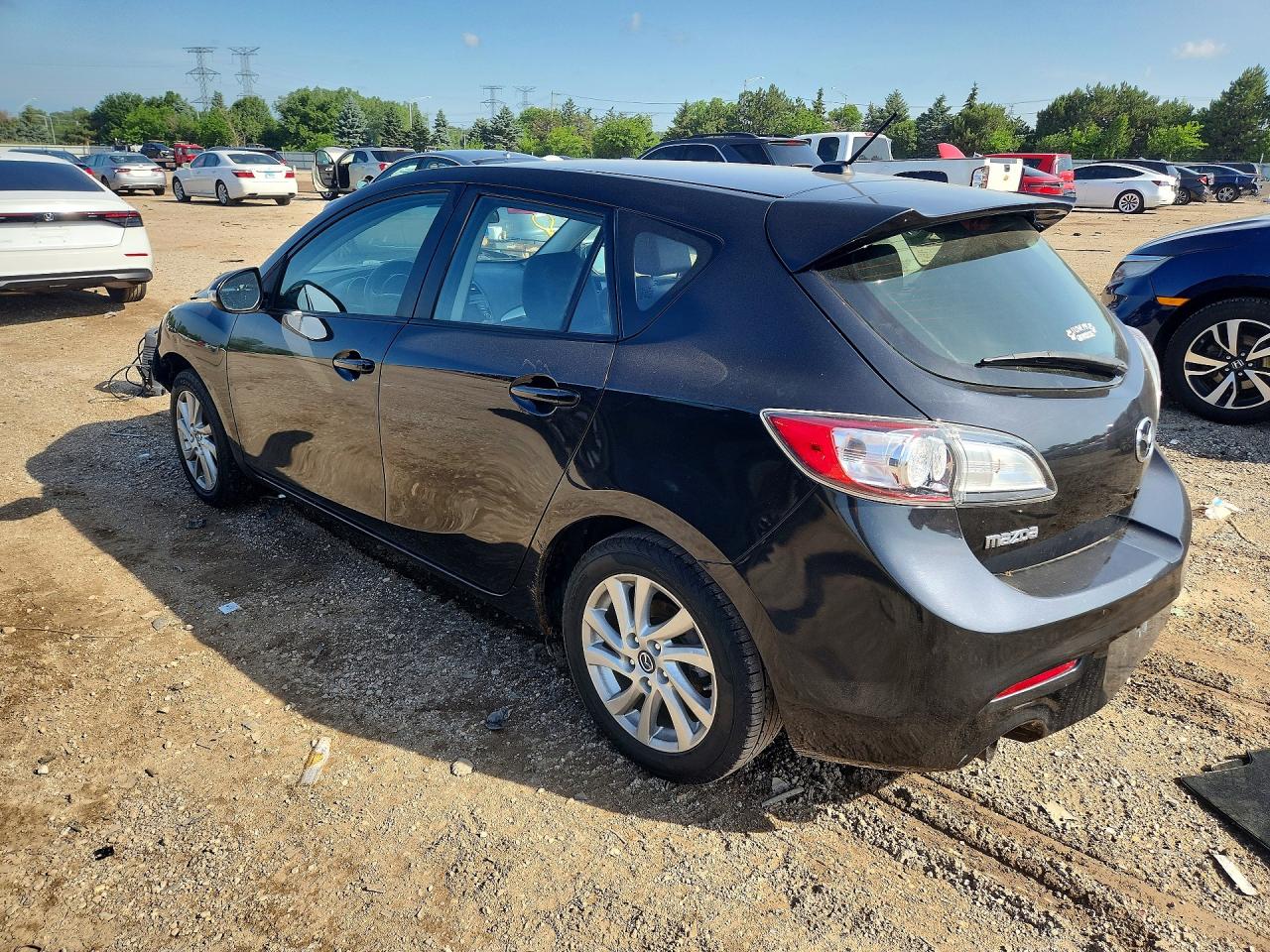 2013 MAZDA 3