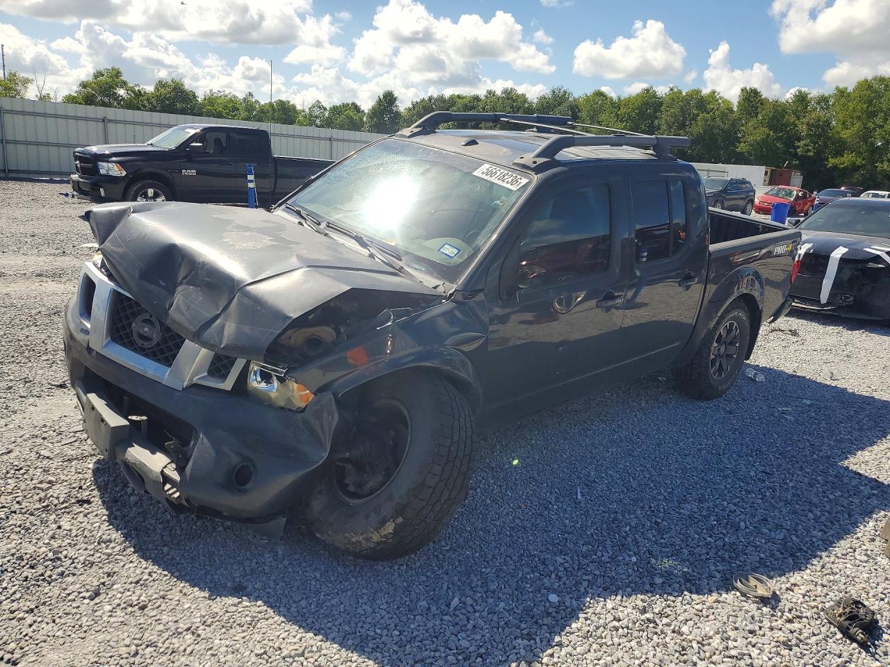 2015 NISSAN FRONTIER