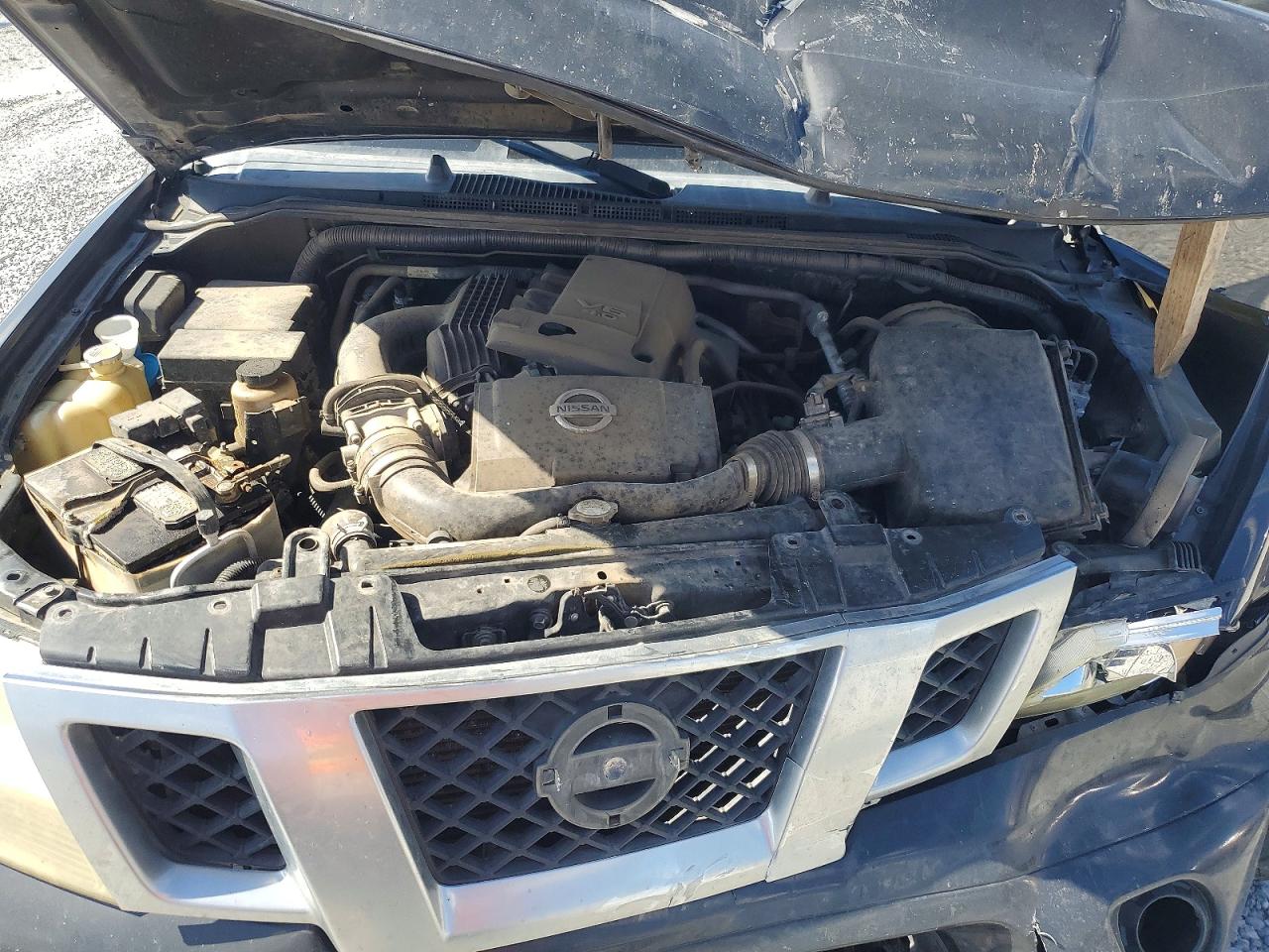 2015 NISSAN FRONTIER