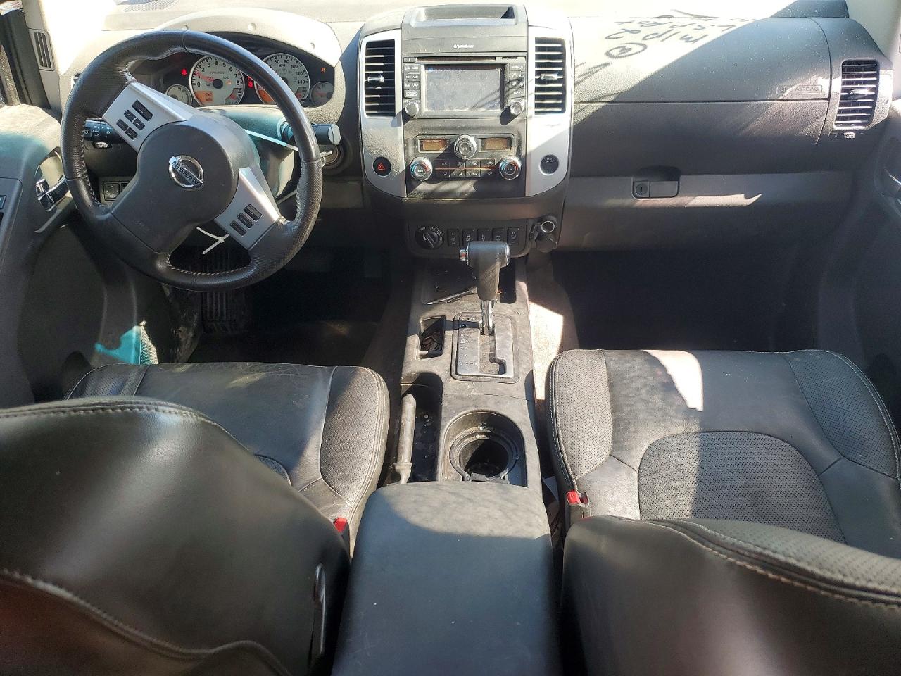 2015 NISSAN FRONTIER