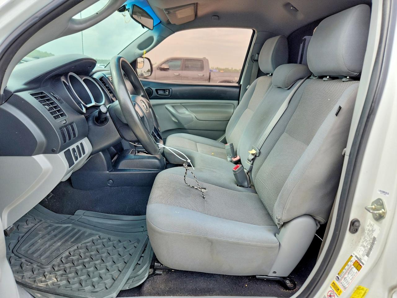 2014 TOYOTA TACOMA