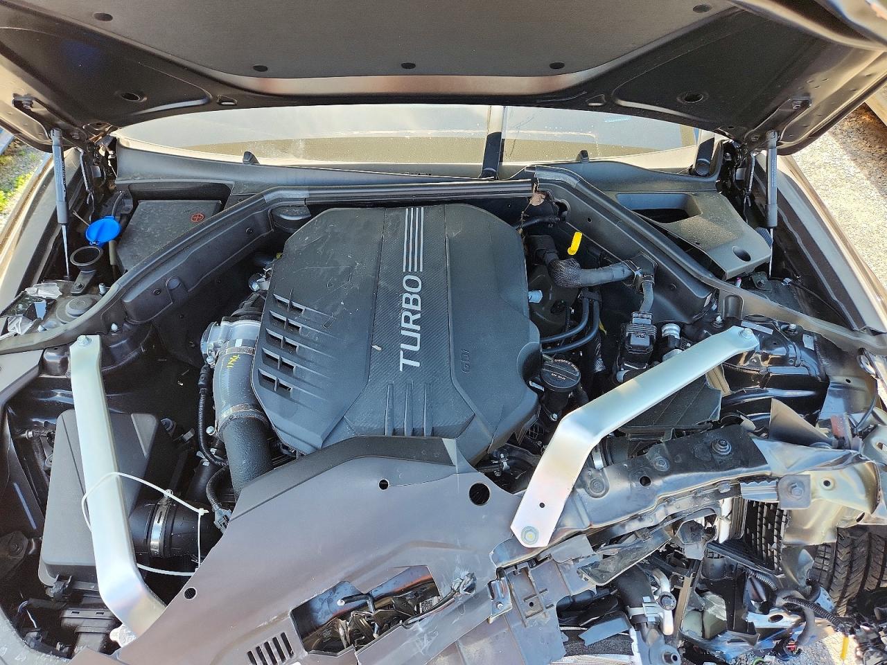 2025 GENESIS G70