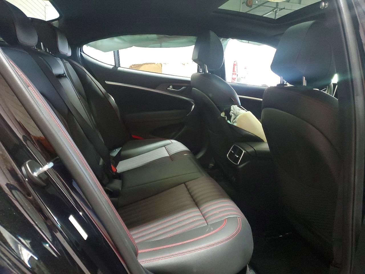 2025 GENESIS G70