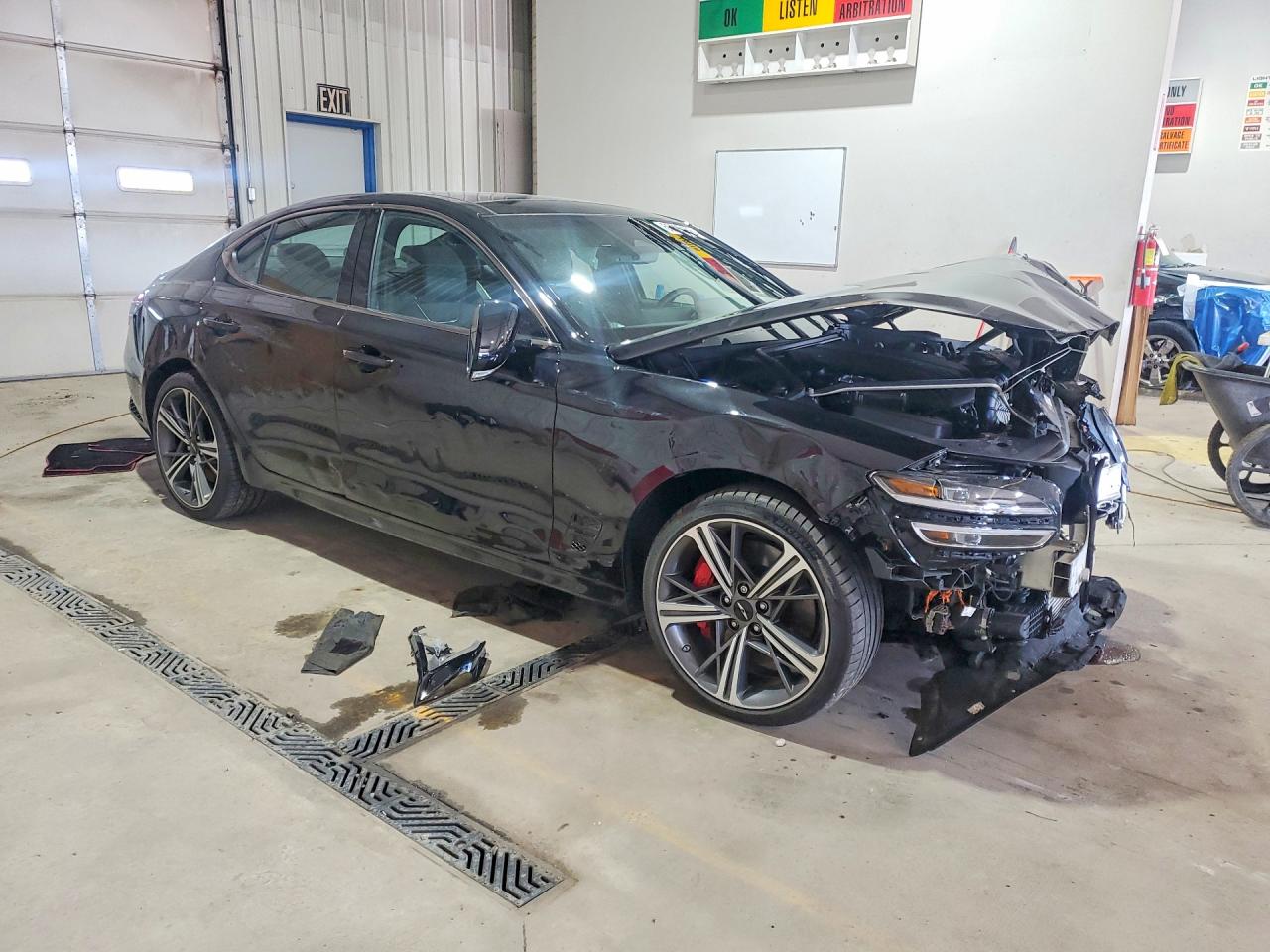 2025 GENESIS G70