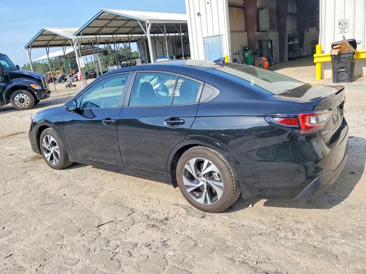 2024 SUBARU LEGACY