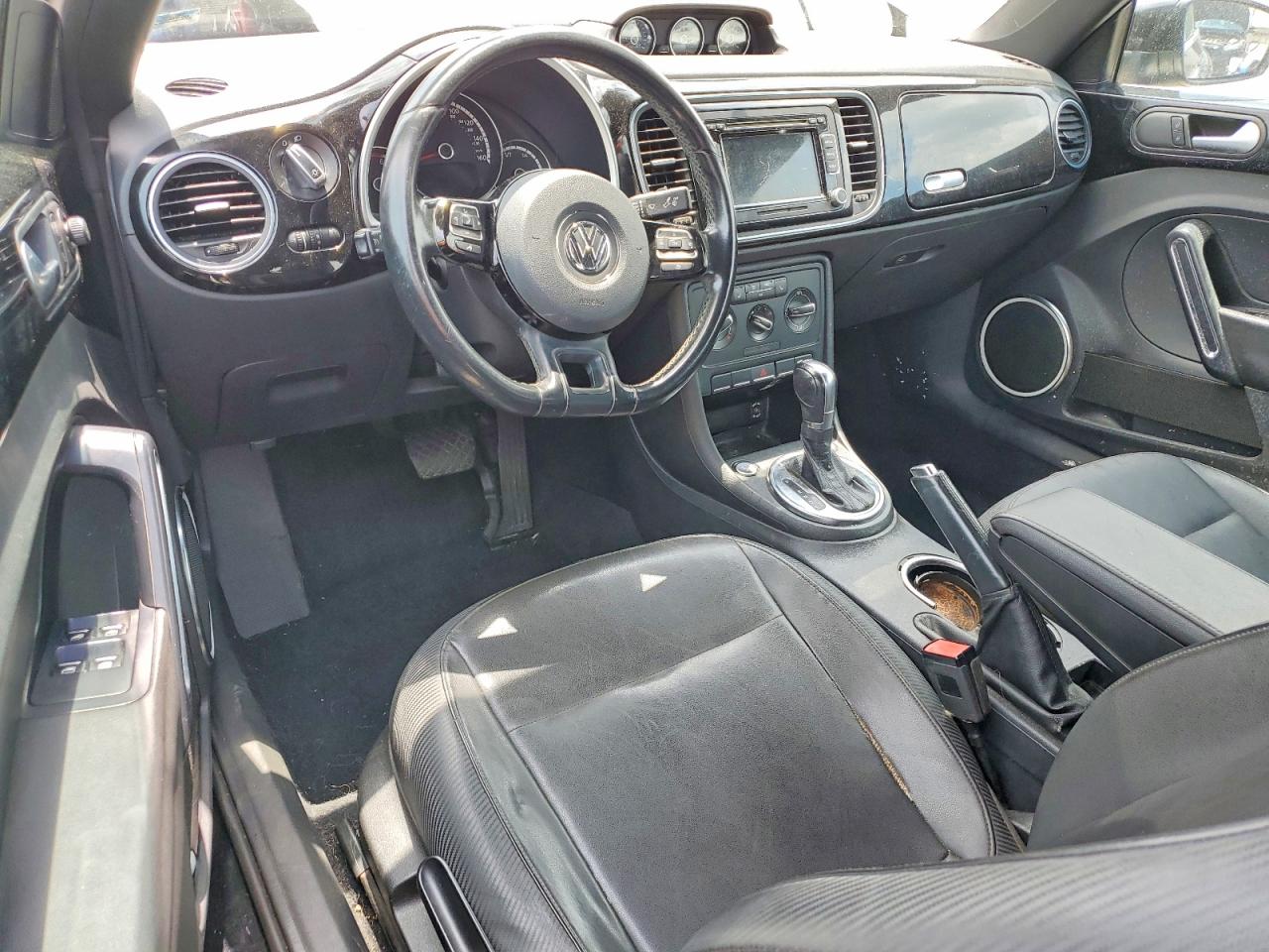 2013 VOLKSWAGEN BEETLE