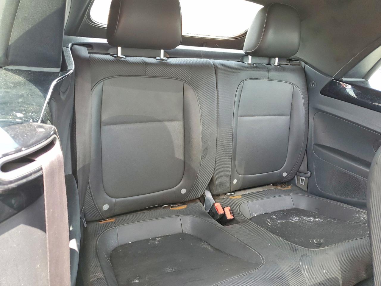 2013 VOLKSWAGEN BEETLE
