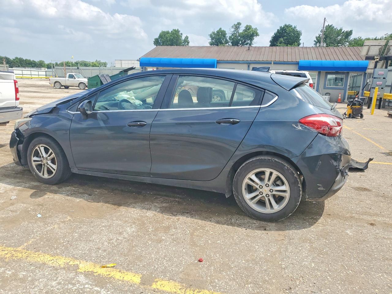 2017 CHEVROLET CRUZE