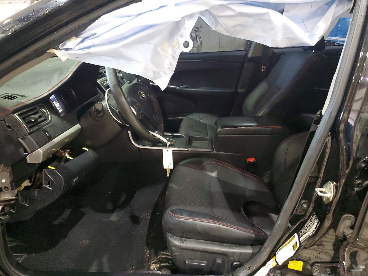 2017 TOYOTA CAMRY
