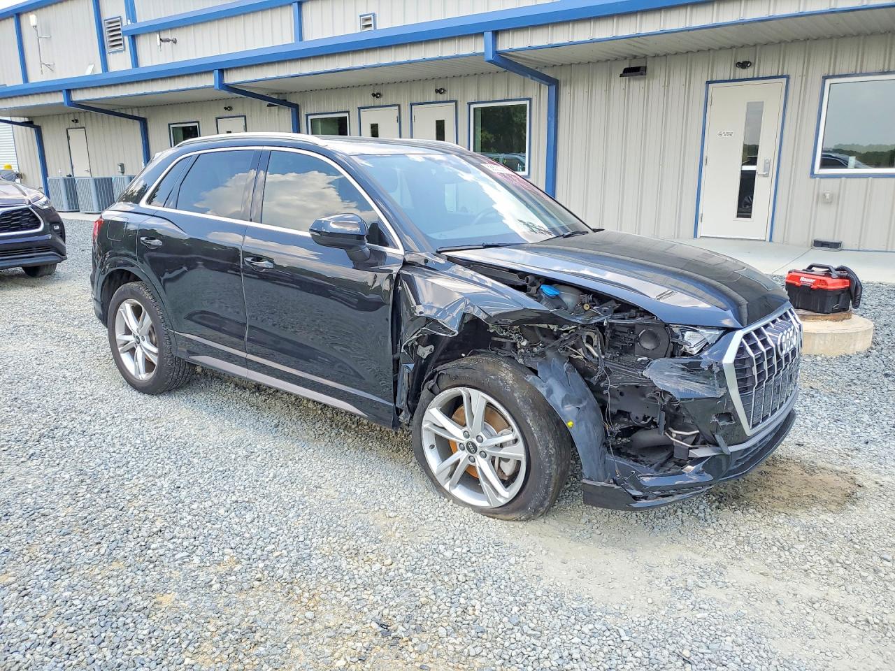 2022 AUDI Q3