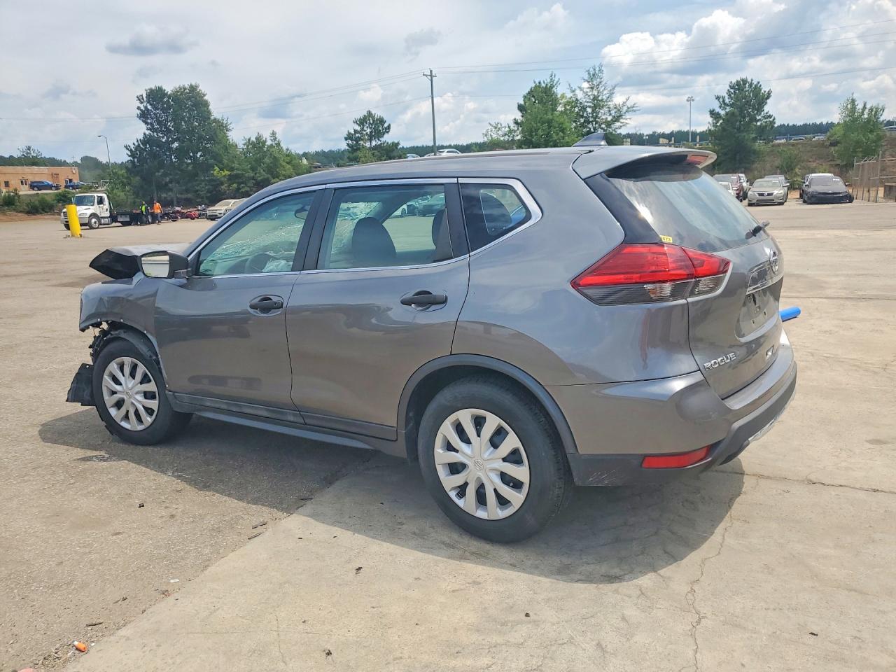 2017 NISSAN ROGUE