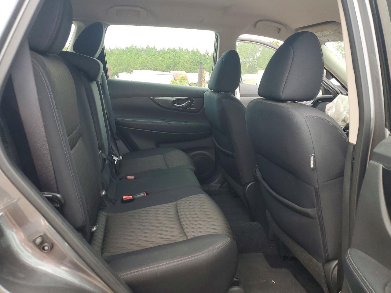 2017 NISSAN ROGUE