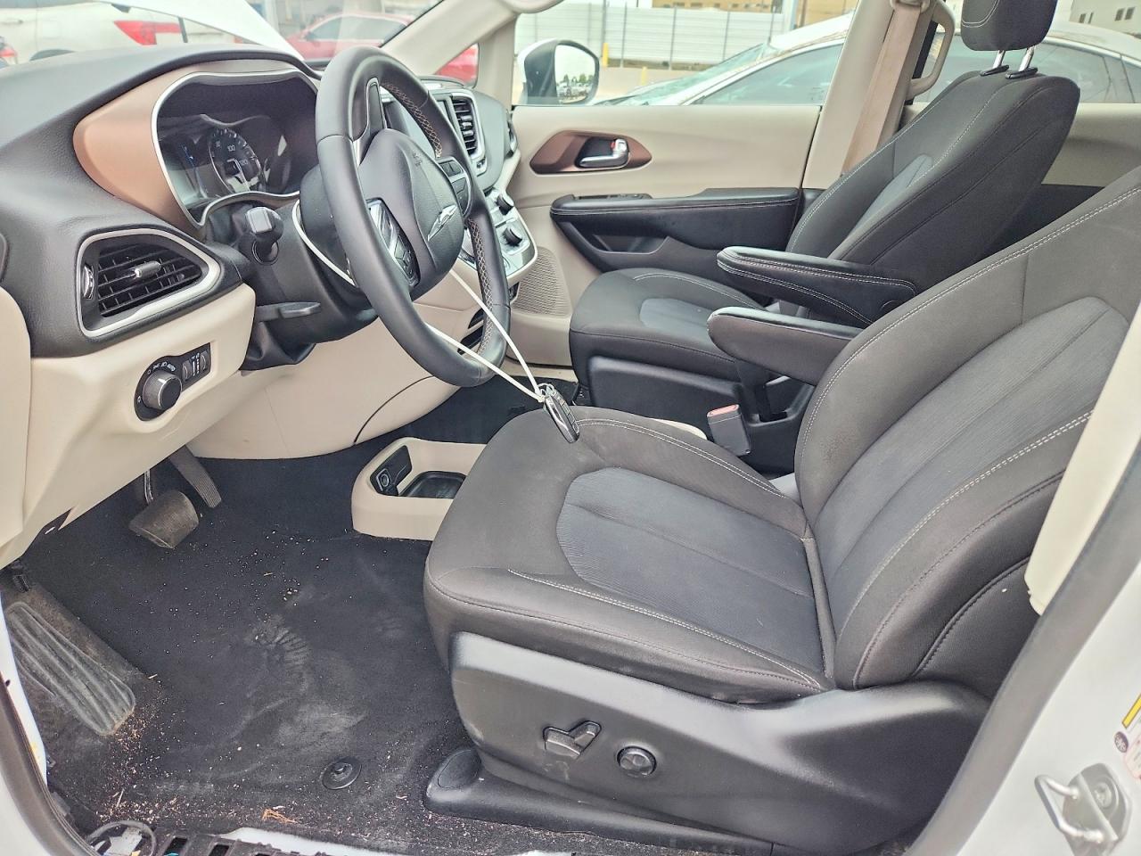 2022 CHRYSLER MINIVAN