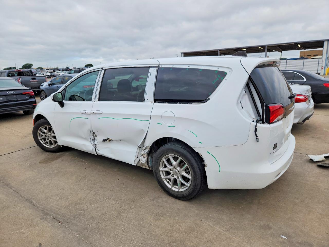 2022 CHRYSLER MINIVAN