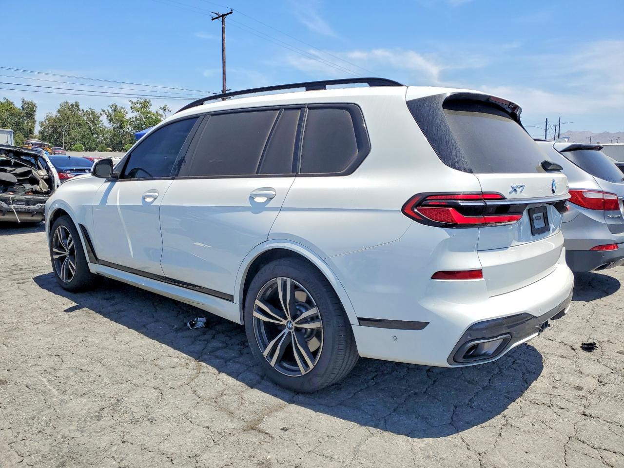 2023 BMW X7