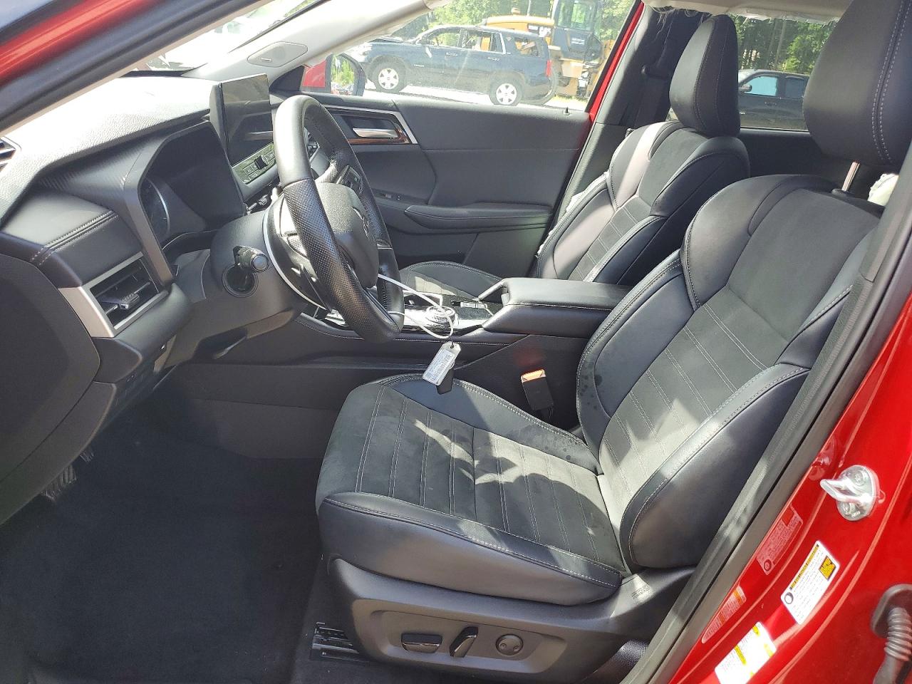2025 MITSUBISHI OUTLANDER