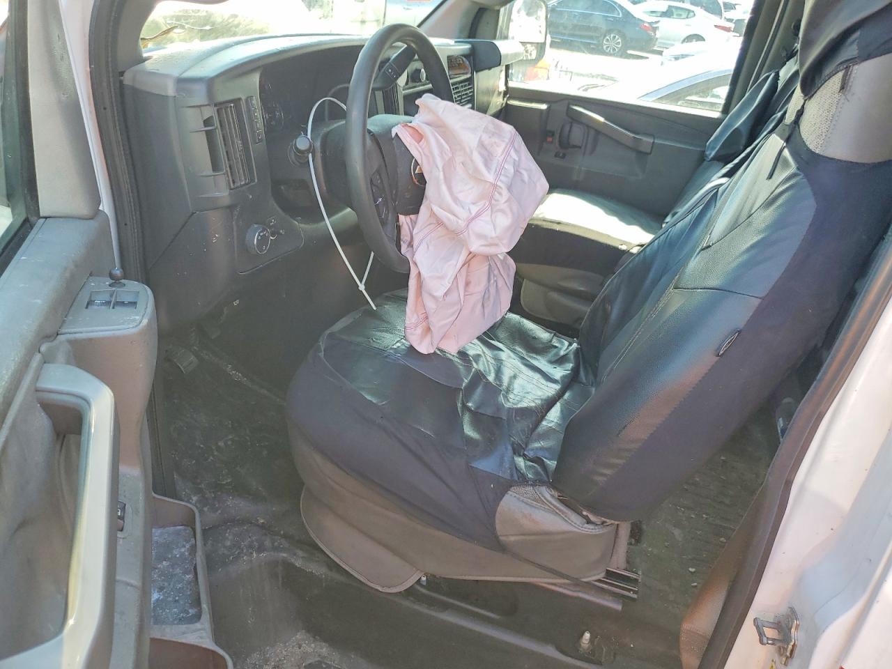2019 CHEVROLET EXPRESS
