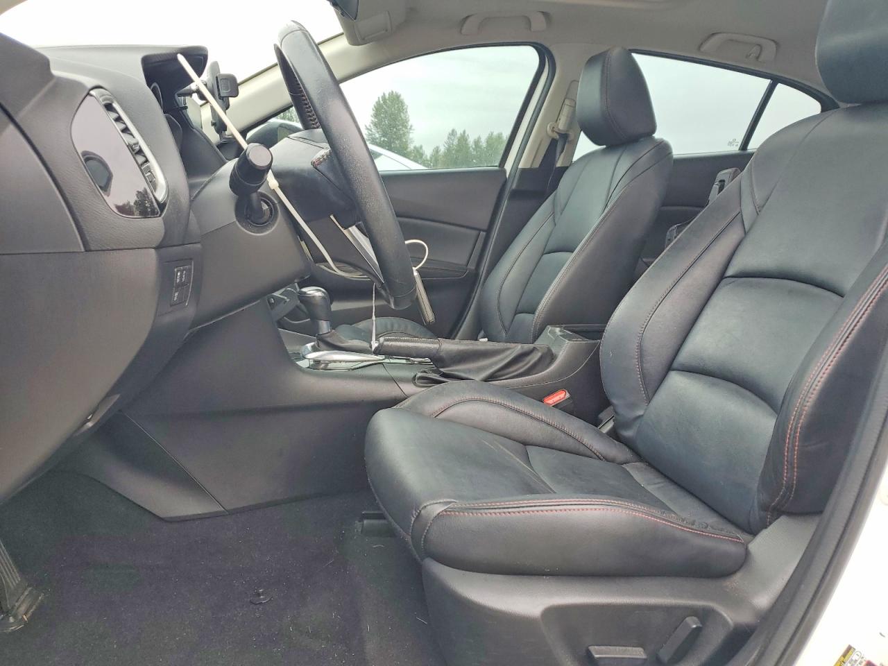 2015 MAZDA 3