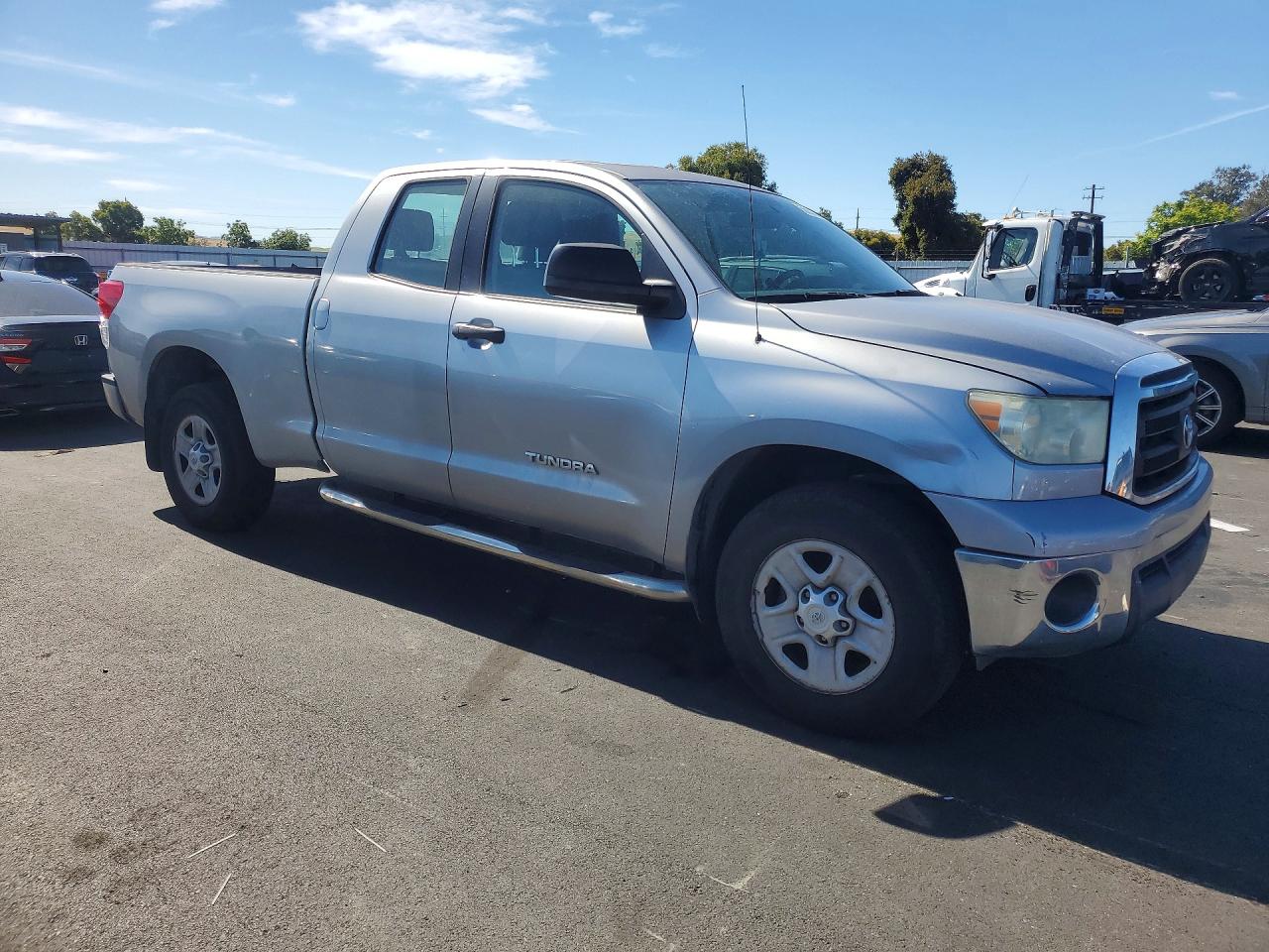 2010 TOYOTA TUNDRA