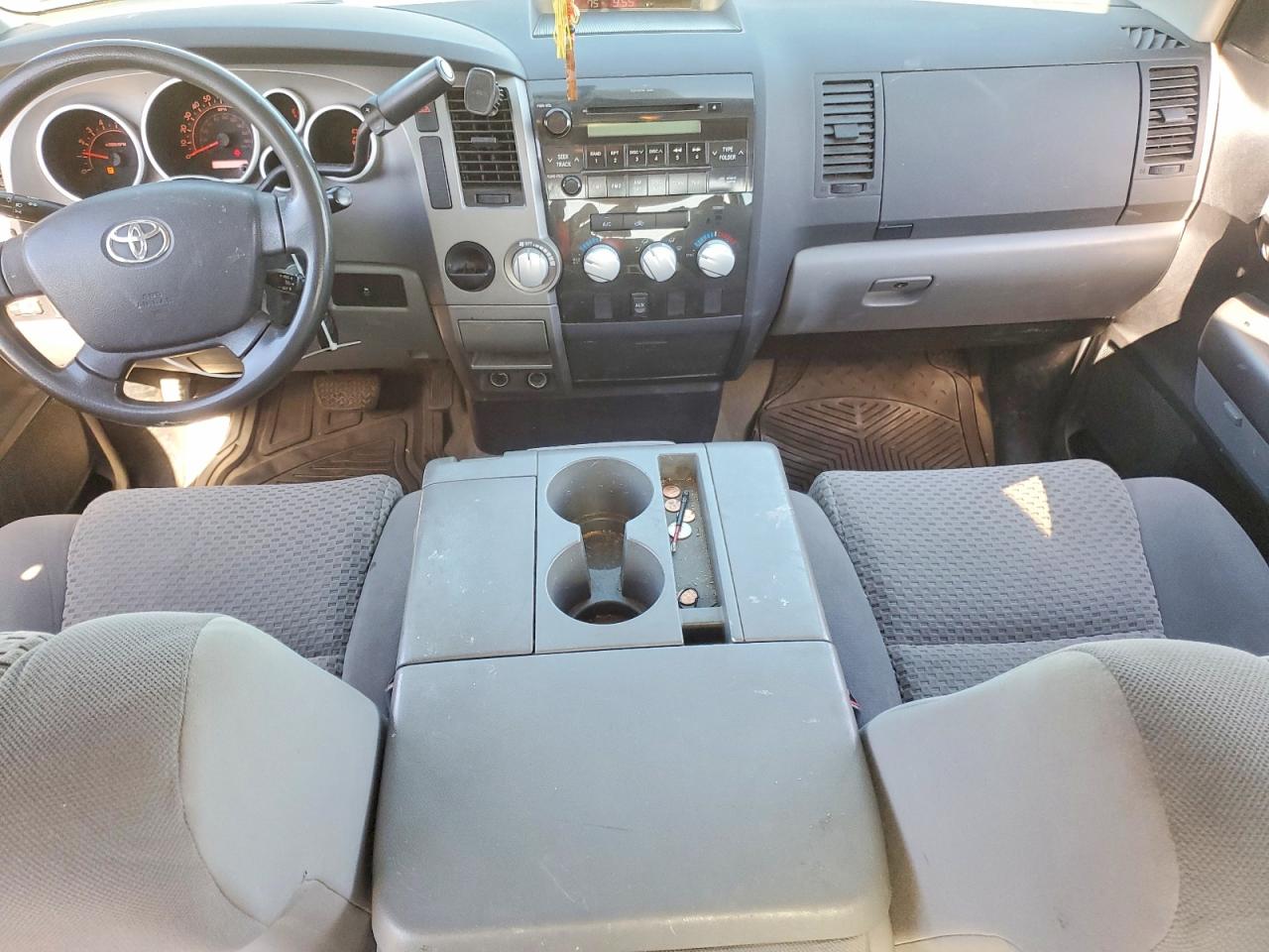 2010 TOYOTA TUNDRA
