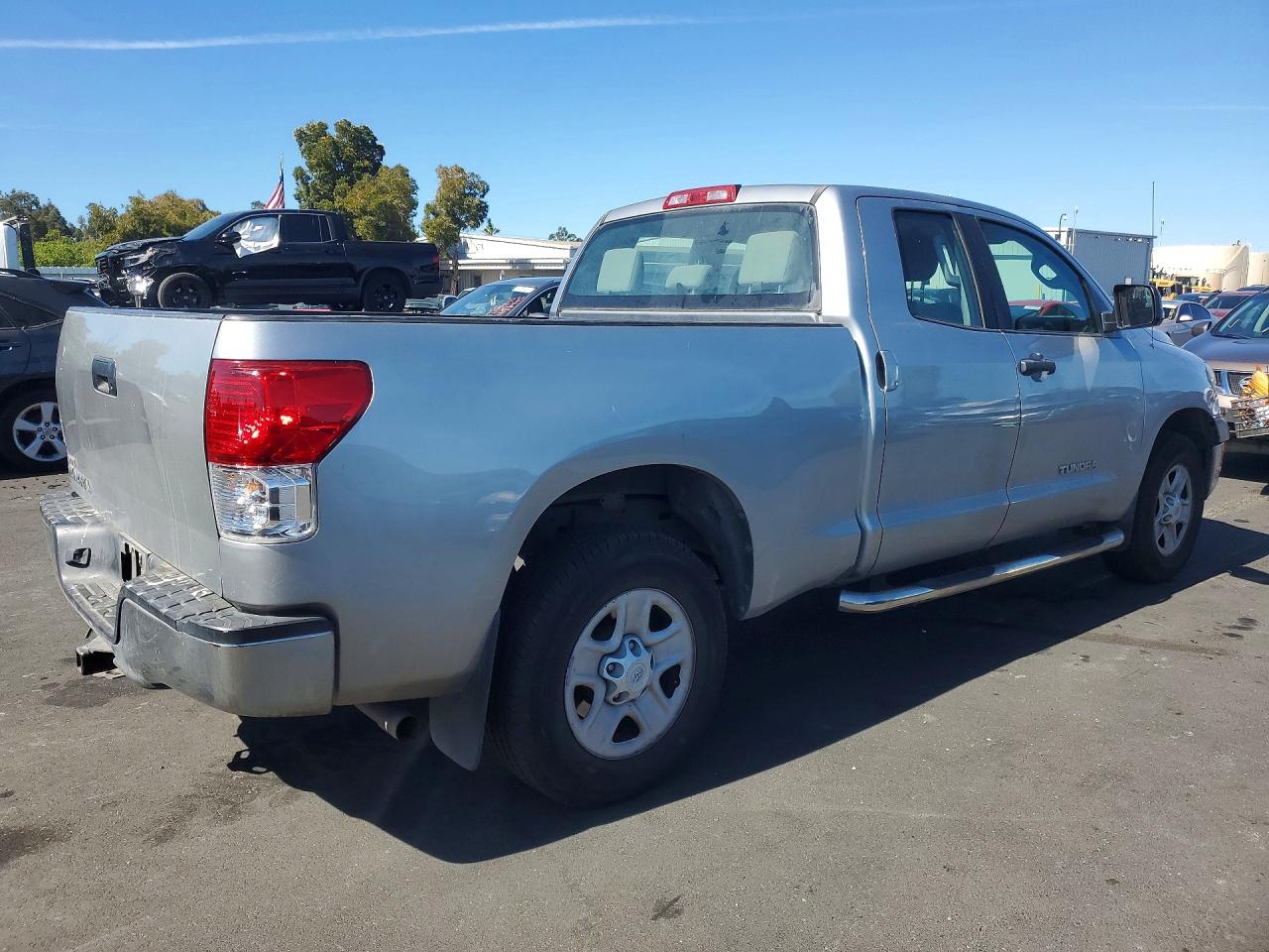 2010 TOYOTA TUNDRA