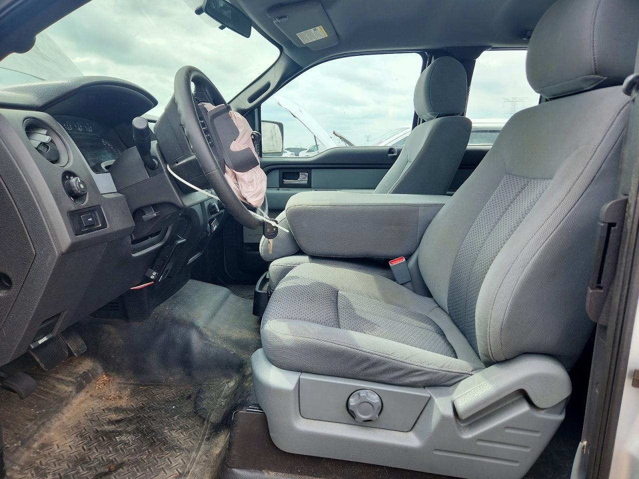 2013 FORD F150