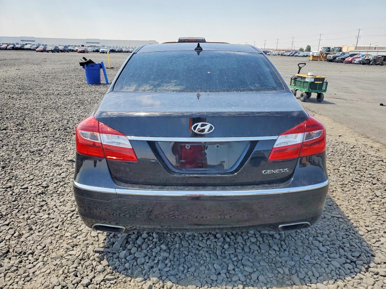 2013 HYUNDAI GENESIS