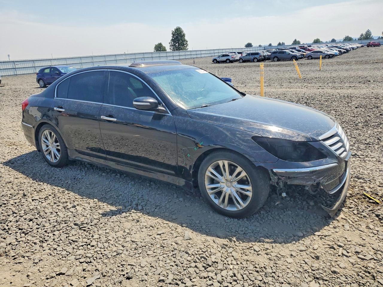 2013 HYUNDAI GENESIS