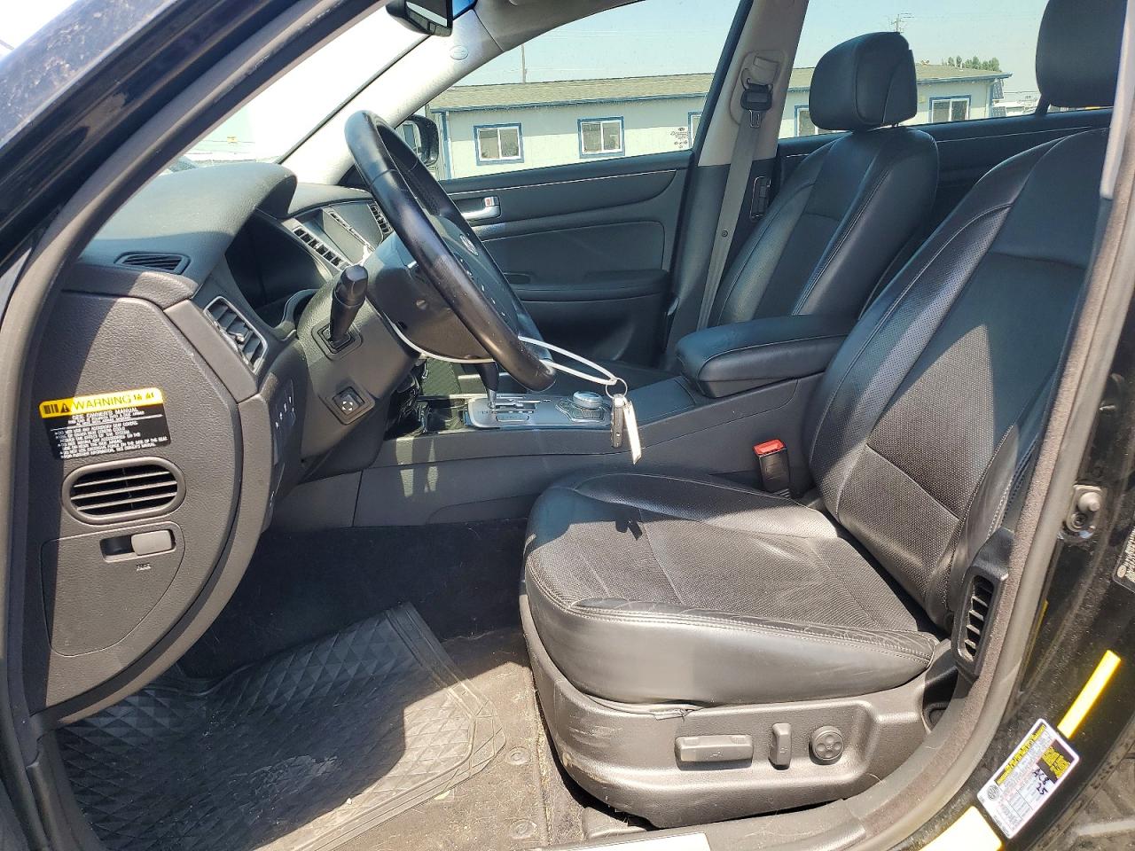 2013 HYUNDAI GENESIS