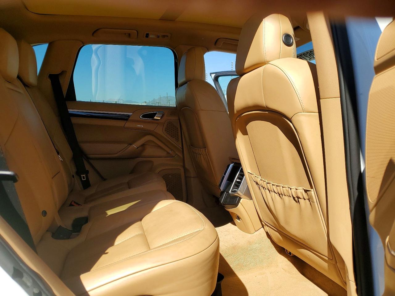 2012 PORSCHE CAYENNE