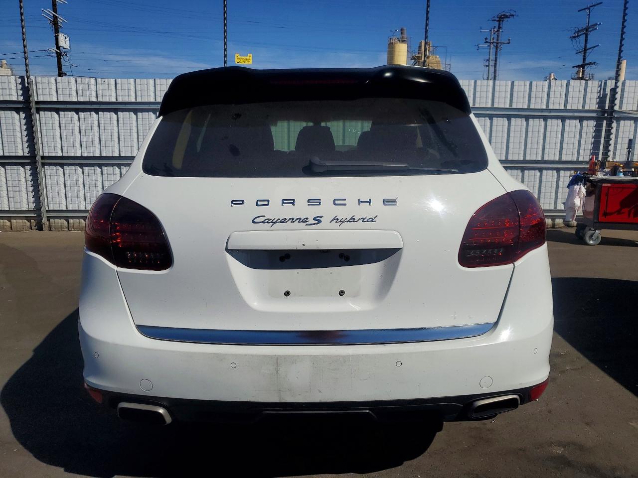 2012 PORSCHE CAYENNE
