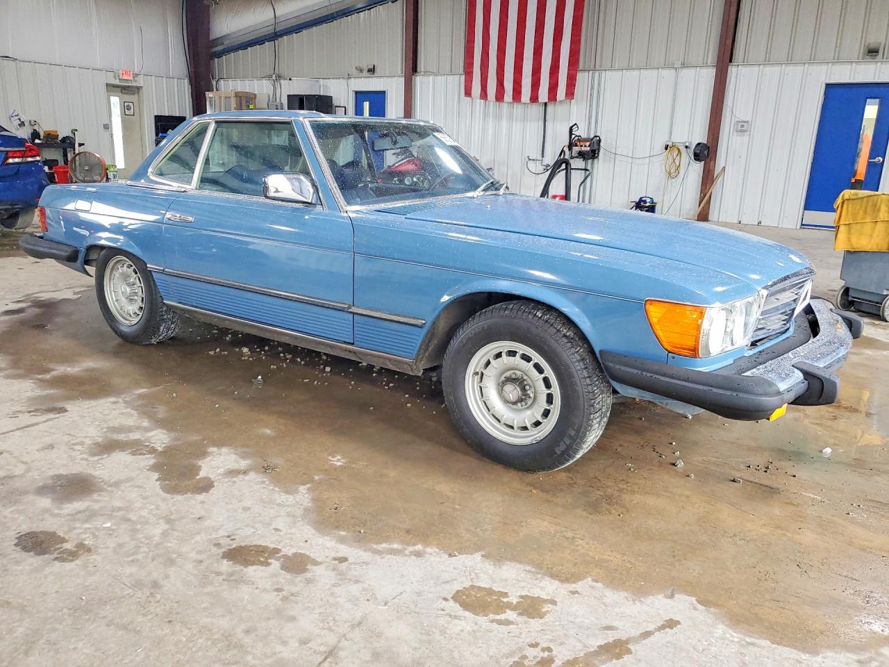 1977 MERCEDES-BENZ SL-CLASS