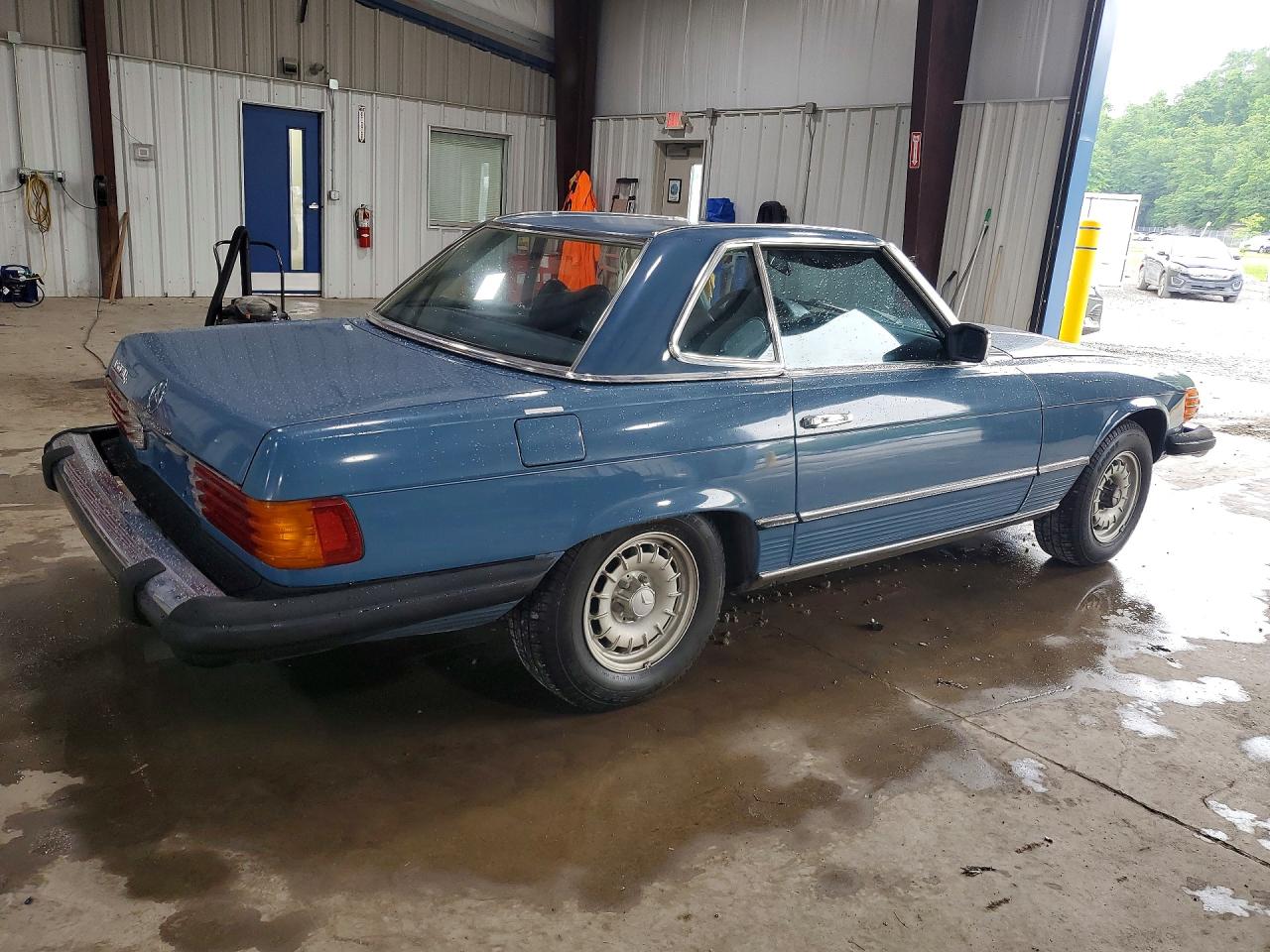 1977 MERCEDES-BENZ SL-CLASS