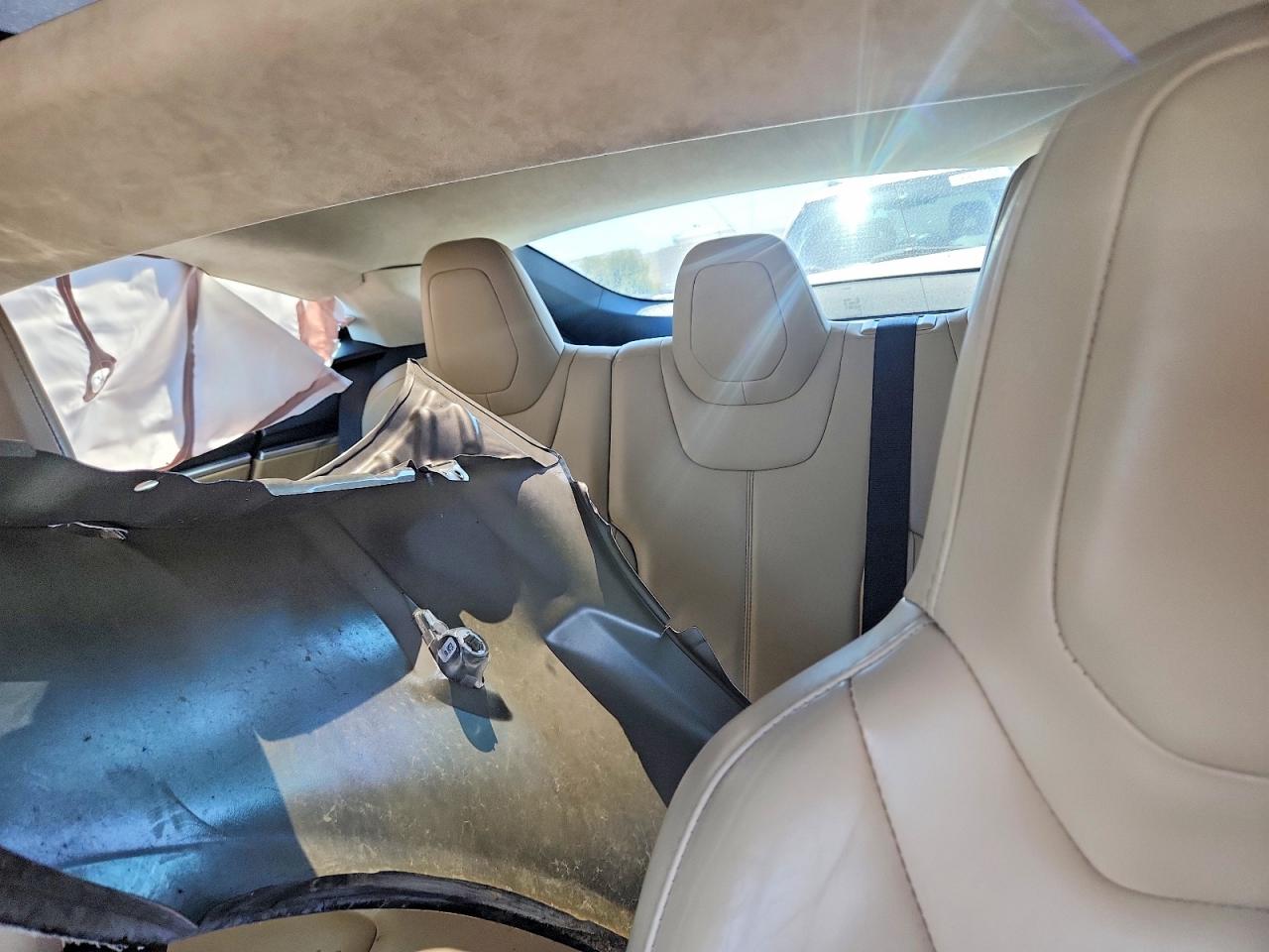 2016 TESLA MODEL S