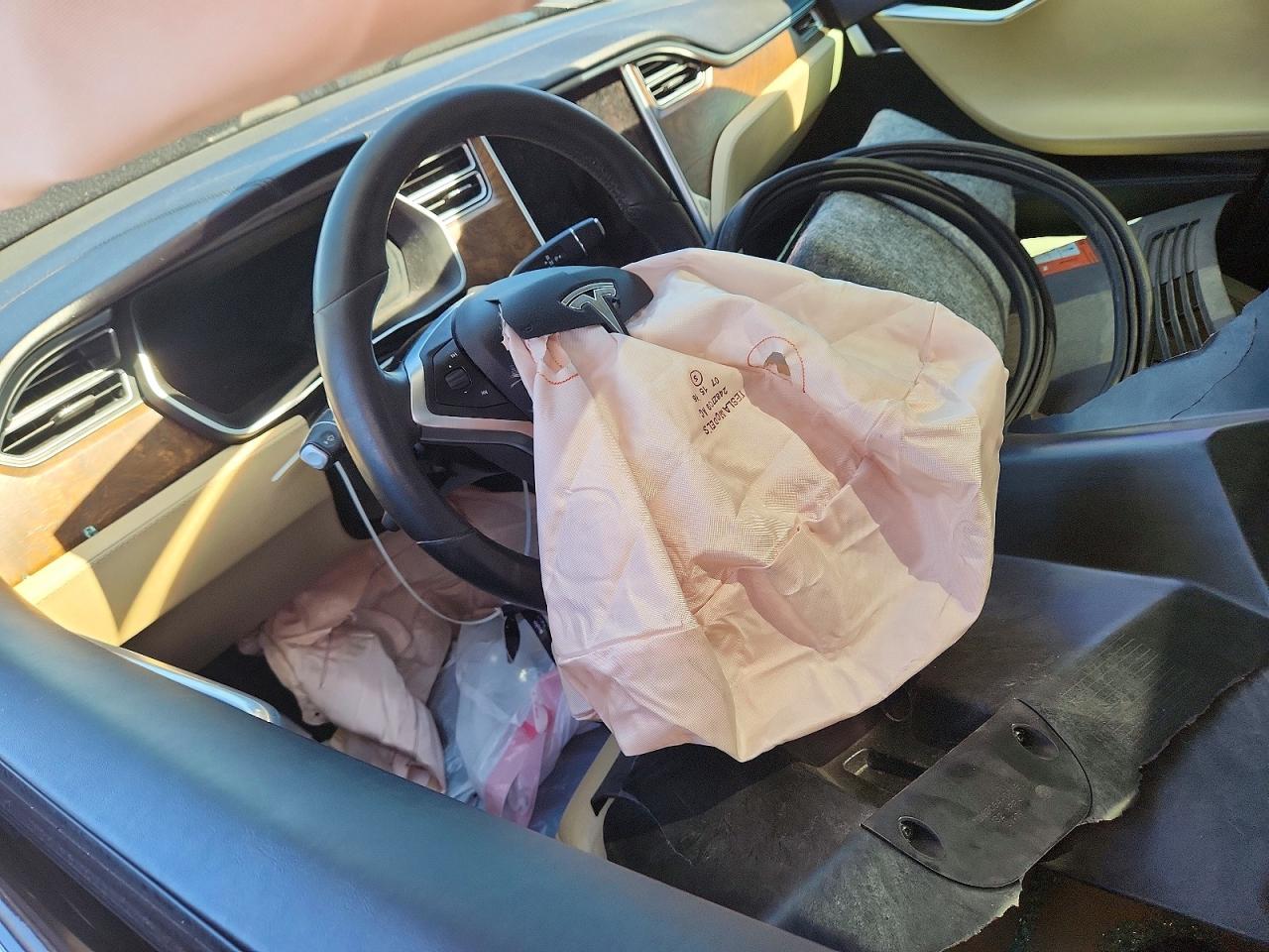 2016 TESLA MODEL S
