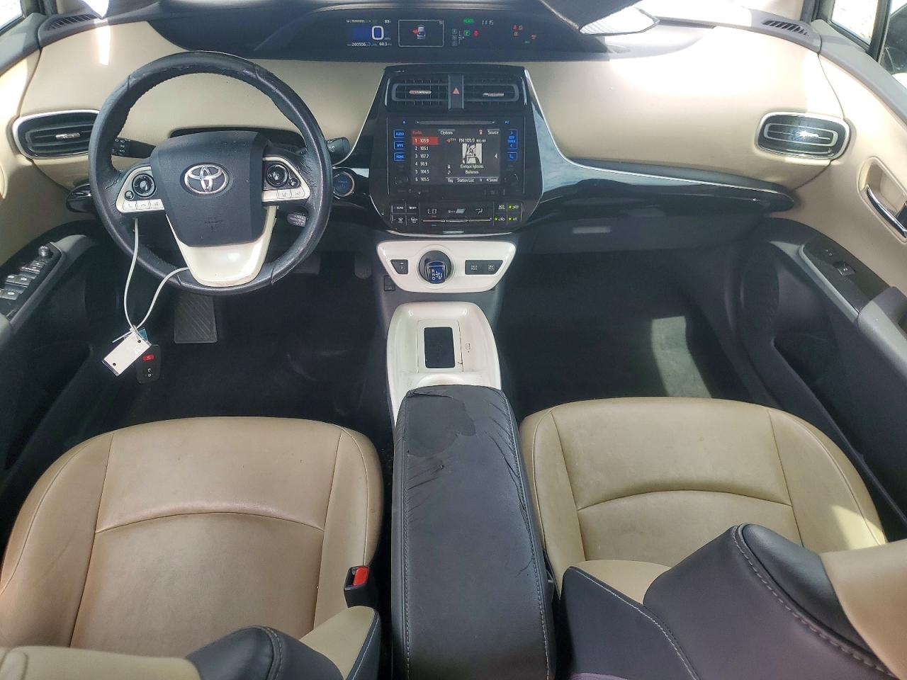 2016 TOYOTA PRIUS
