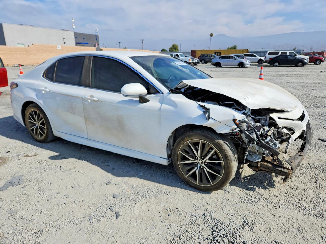 2024 TOYOTA CAMRY