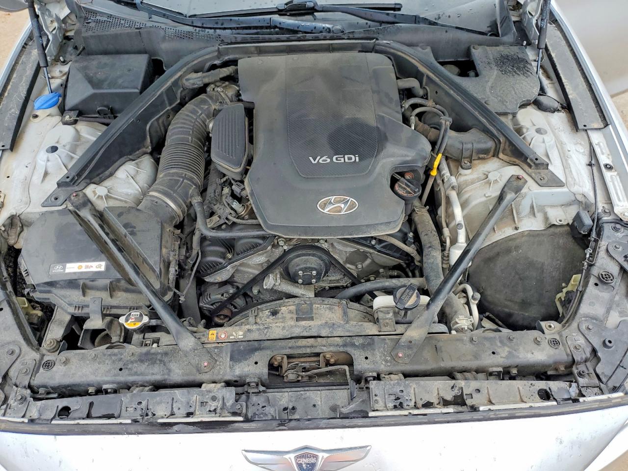 2015 HYUNDAI GENESIS