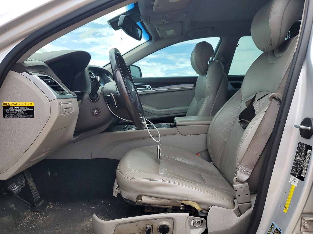 2015 HYUNDAI GENESIS