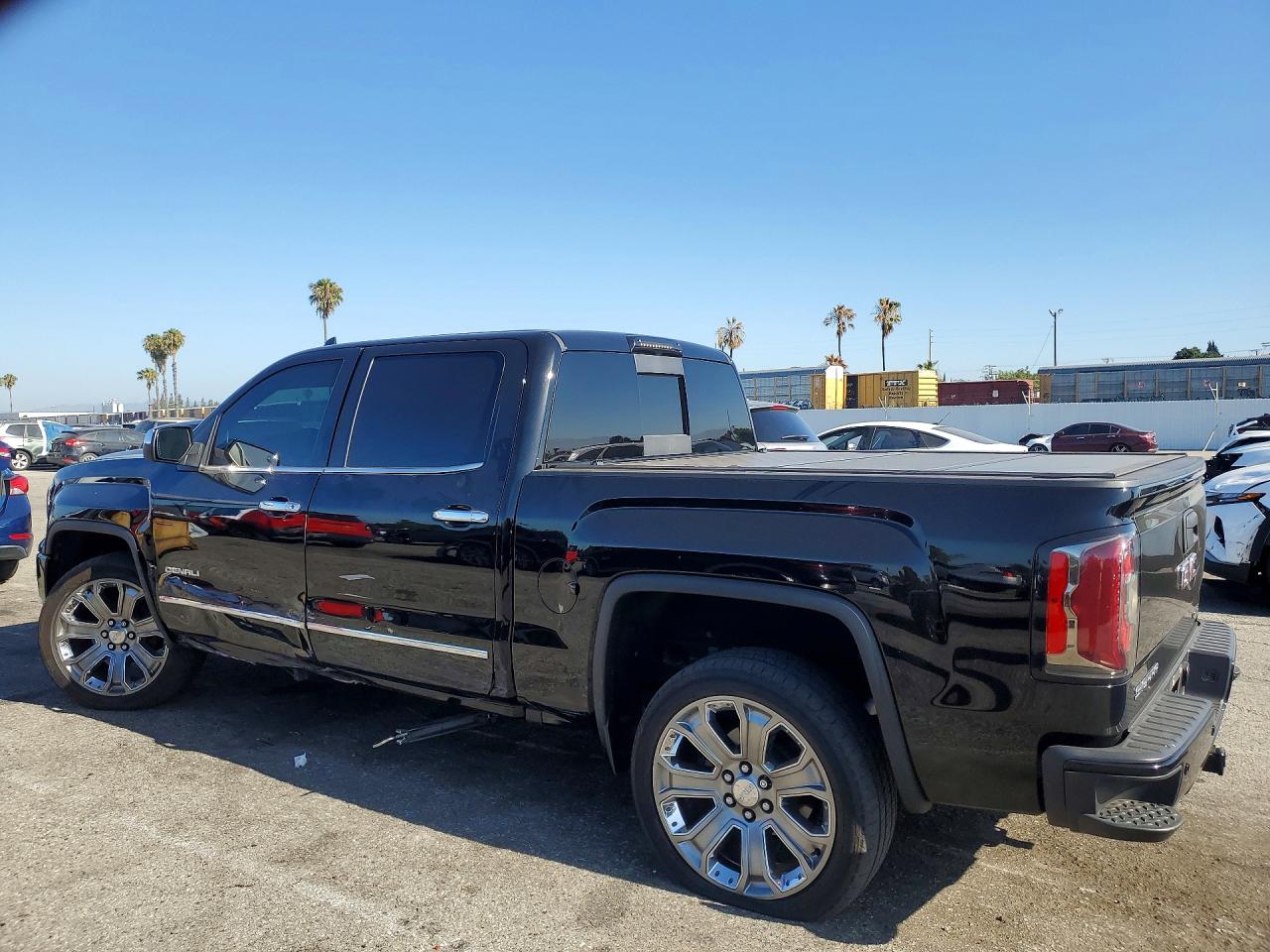 2018 GMC SIERRA