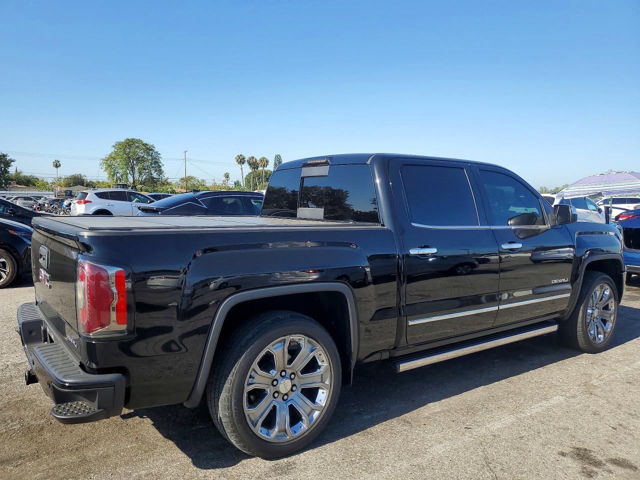 2018 GMC SIERRA